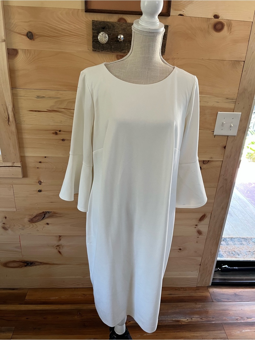 Calvin Klein Ivory Bell-Sleeve Midi Dress Size 14W